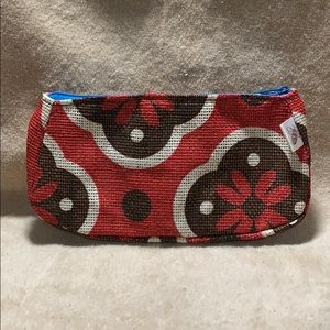 Burt’s Bees small cosmetic bag